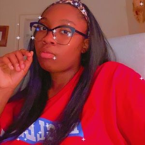 Meet your Posher, Yasmin